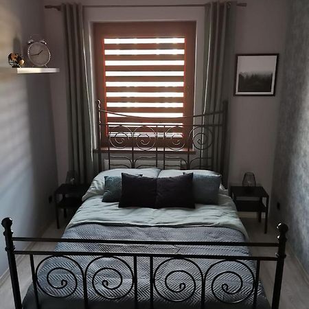 Apartamento Apartament Osiedle Jelonka Jelenia Góra Exterior foto